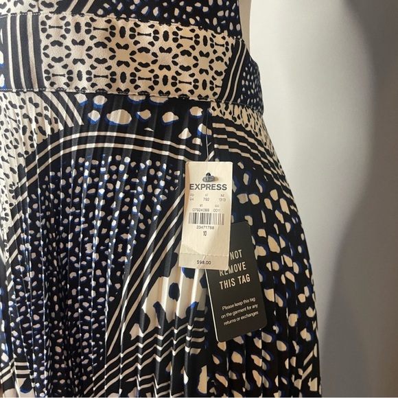 NWT Express Asymmetrical Handkerchief Sundress Navy Blue & White Sz. 10 - Picture 3 of 7